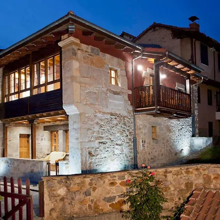 La Casona De Riomera Holiday home Santibanes de la Fuente