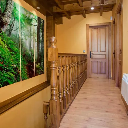 La Casona De Riomera Holiday home Santibanes de la Fuente